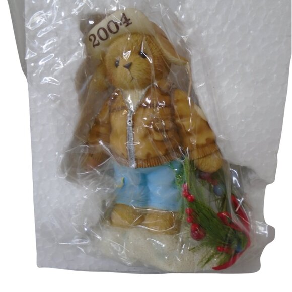 2004 Enesco Cherished Teddies Knut "Decorating The Holidays With Happiness Boxed - Picture 3 of 7